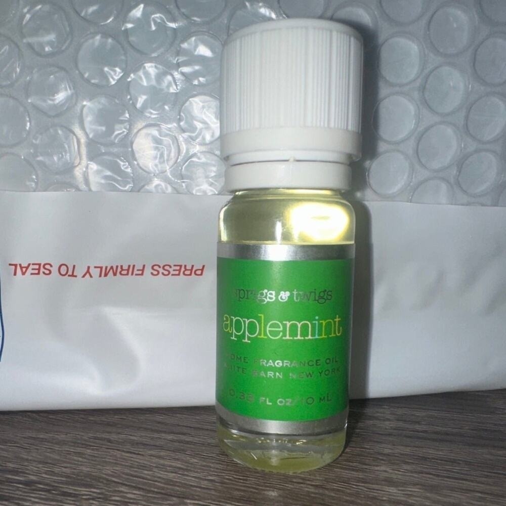 Bath and body works White Barn candle Applemint Home Fragrance Oil rare